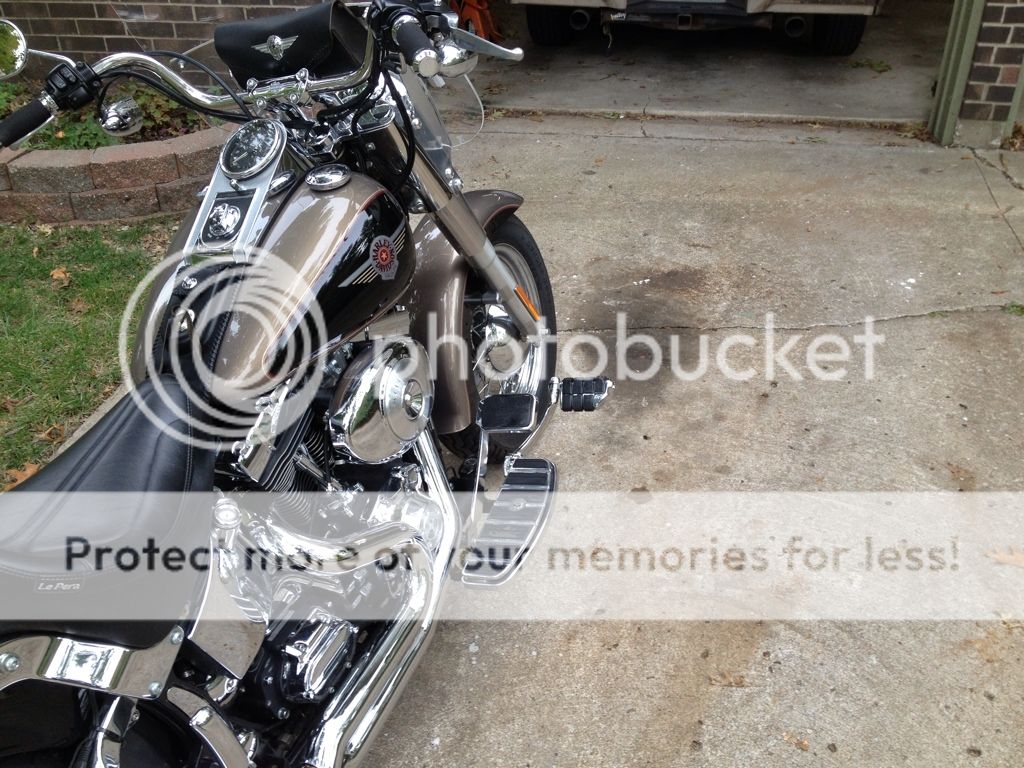 Highway pegs without crash bar Road Glide