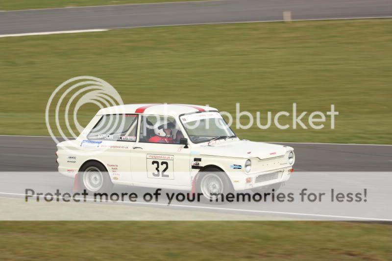 IMAGE: http://i385.photobucket.com/albums/oo295/broomsrck/SlatersStages1285.jpg